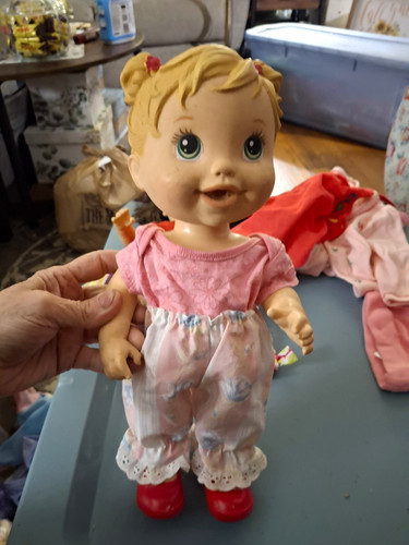 Hasbro baby alive interactive - hasbro,